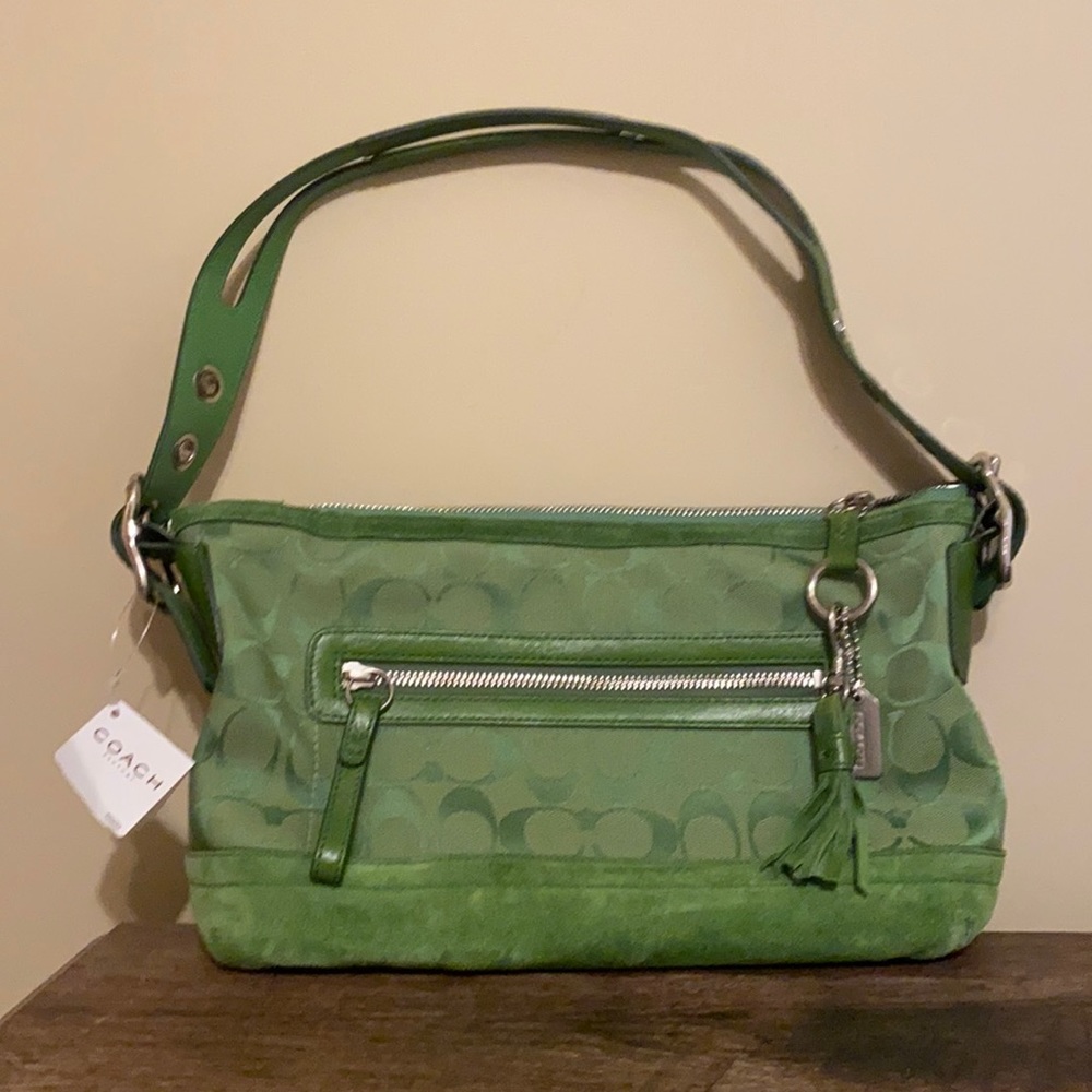NWT Coach purse!!